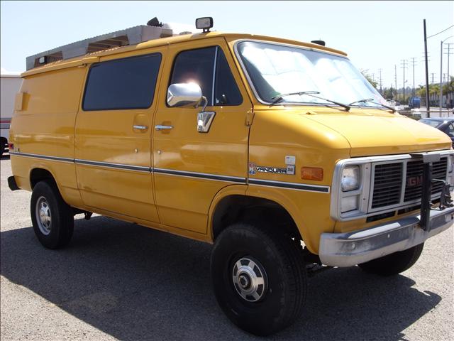 Used GMC G3500 Vandura 1985 : $6984
