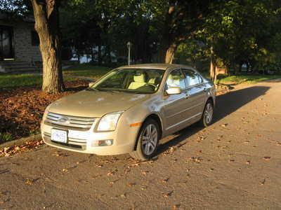 Used Ford Fusion 2008 : $9999