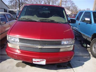 Used Chevrolet Astro 1998 : $2900