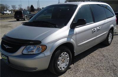 Used Chrysler TownandCountry 2001 : $0