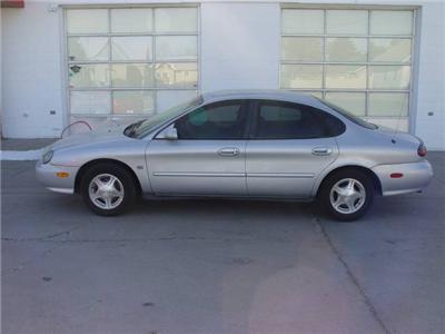 Used Ford Taurus 1999 : $4495