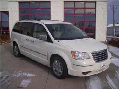 Used Chrysler TownCountry 2009 : $24995