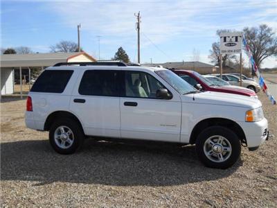 Used Ford Explorer 2005 : $10900