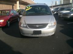 Used Chrysler TownandCountry 2004 : $7999