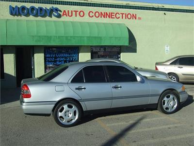 Used Mercedes-Benz CClass 1994 : $4500