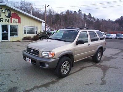 Used Nissan Pathfinder 2001 : $7895