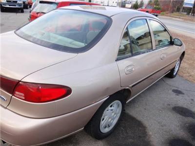 Used Ford Escort 1997 : $1995
