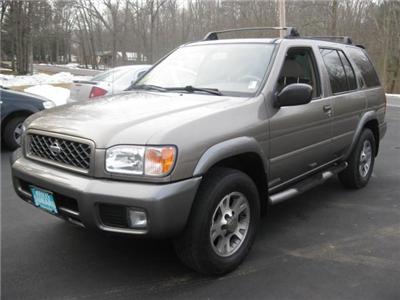 Used Nissan Pathfinder 2001 : $6395