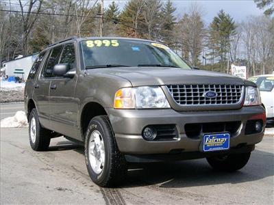 Used Ford Explorer 2004 : $8995