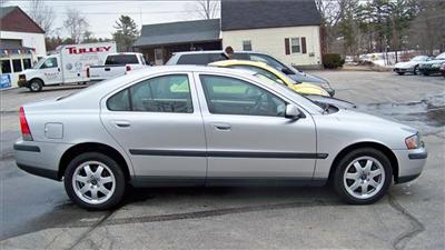 Used Volvo S60 2002 : $7995