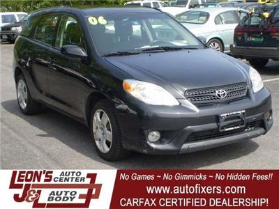 Used Toyota Matrix 2006 : $10477