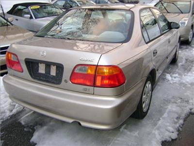 Used Honda Civic 2000 : $3995