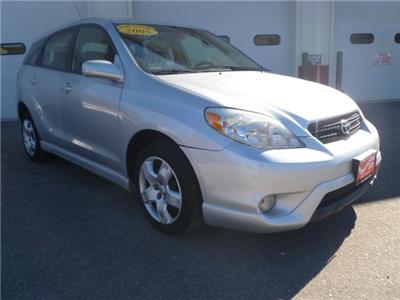 Used Toyota Matrix 2005 : $9995