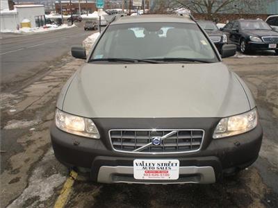 Used Volvo XC70 2006 : $11995