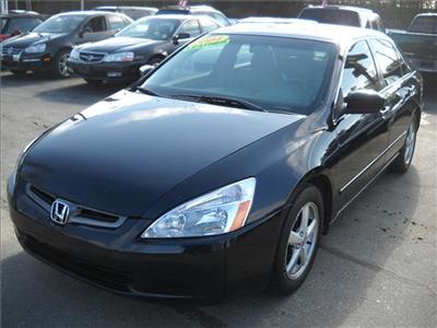 Used Honda Accord 2004 : $10995