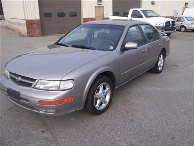 Used Nissan Maxima 1999 : $2995