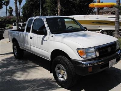 Used Toyota Tacoma 1999 : $5995