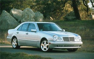 Used Mercedes-Benz EClass 1999 : $4900