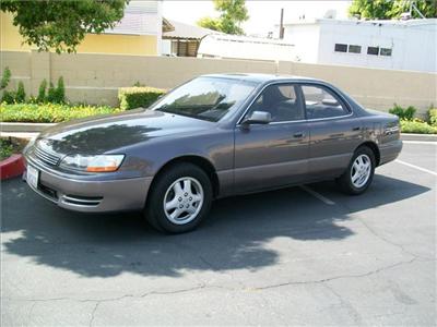 Used Lexus ES300 1996 : $3850
