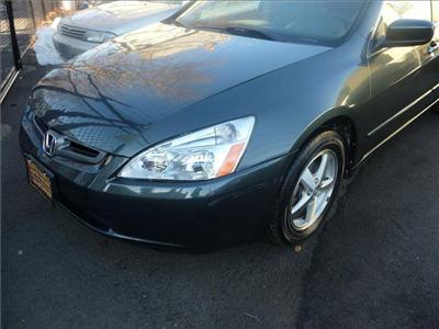 Used Honda Accord 2005 : $11950