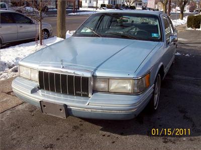 Used Lincoln TownCar 1991 : $1295