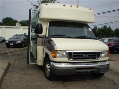 Used FORD E450 2004 : $9900
