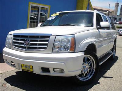 Used Cadillac Escalade 2003 : $17588