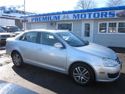 Used Volkswagen Jetta 2005 : $9995