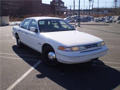 Used Ford CrownVictoria 1995 : $3995