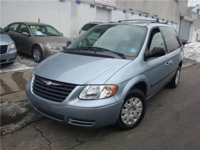 Used Chrysler TownandCountry 2005 : $7899
