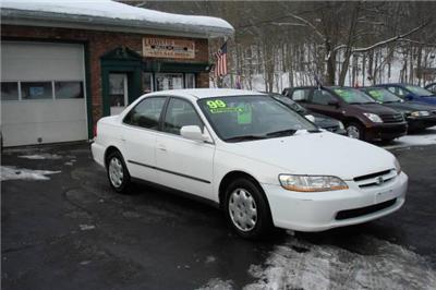 Used Honda Accord 1999 : $5995