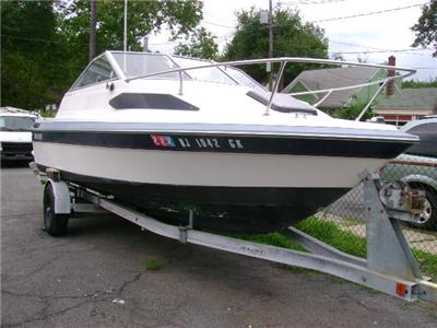 Used bayliner 21ft capri 1986 : $1500