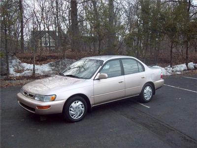 Used Toyota Corolla 1996 : $3995