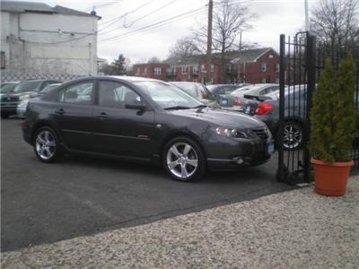 Used Mazda 3 2005 : $9495