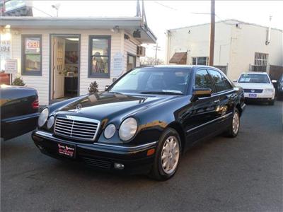 Used Mercedes-Benz EClass 1998 : $6900