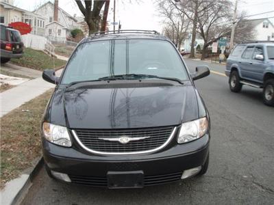 Used Chrysler TownandCountry 2004 : $7495