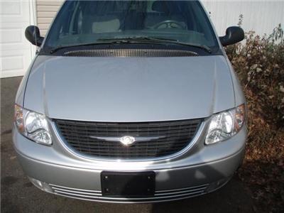 Used Chrysler TownandCountry 2003 : $7595