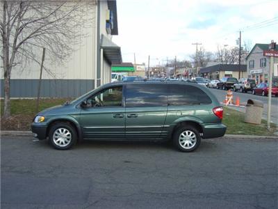 Used Chrysler TownandCountry 2003 : $6195
