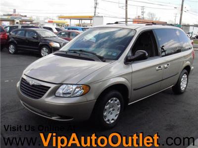Used Chrysler Voyager 2003 : $8999