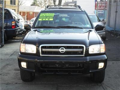 Used Nissan Pathfinder 2003 : $9400