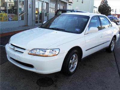 Used Honda Accord 1999 : $4900