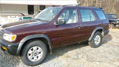 Used Nissan Pathfinder 1997 : $3000