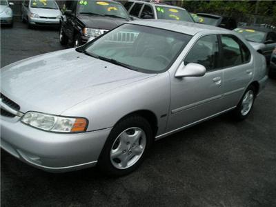 Used Nissan Altima 2001 : $4995