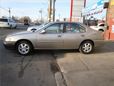 Used Nissan Altima 1999 : $3499
