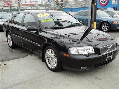 Used Volvo S80 2000 : $4795
