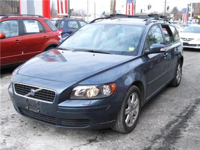 Used Volvo V50 2007 : $149