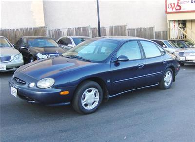 Used Ford Taurus 1998 : $2995