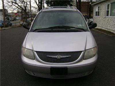 Used Chrysler TownandCountry 2001 : $4499