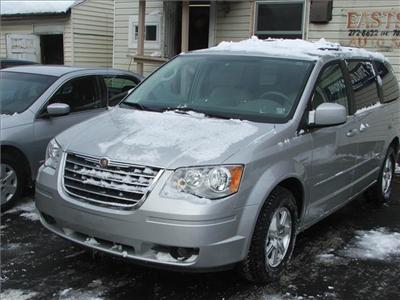 Used Chrysler TownandCountry 2008 : $14995