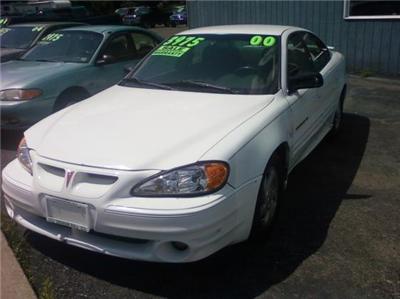 Used Pontiac Grand 2000 : $3975